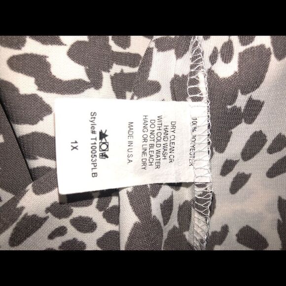 Cute Oversized Top EUC - Picture 6 of 6